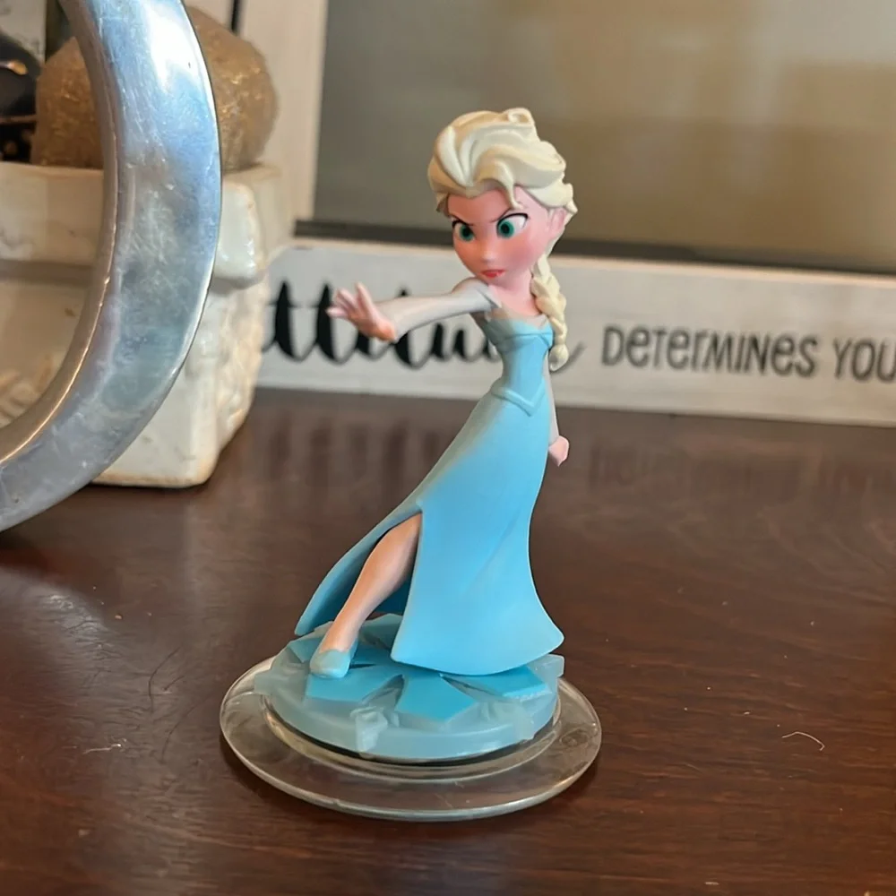 Disney Infinity Frozen Princess Elsa Snow Queen Collectible Figure X-Box, PS EUC